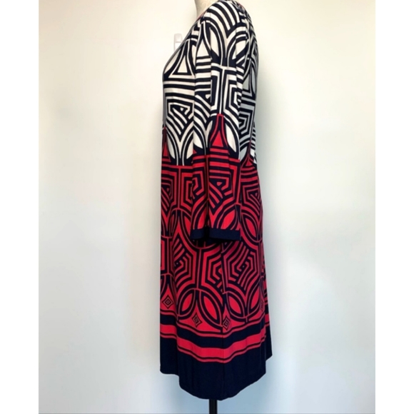 Eliza J Shift Dress Geometric Print in Navy over White & Fuschia  size 8 - Picture 8 of 12